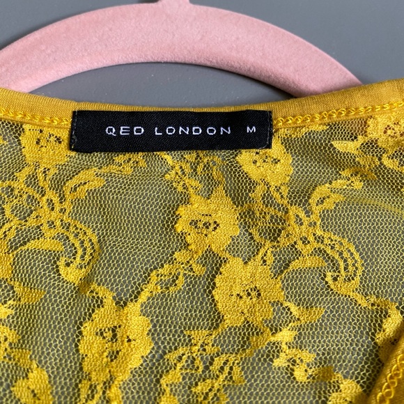 Formal dress - Picture 3 of 3